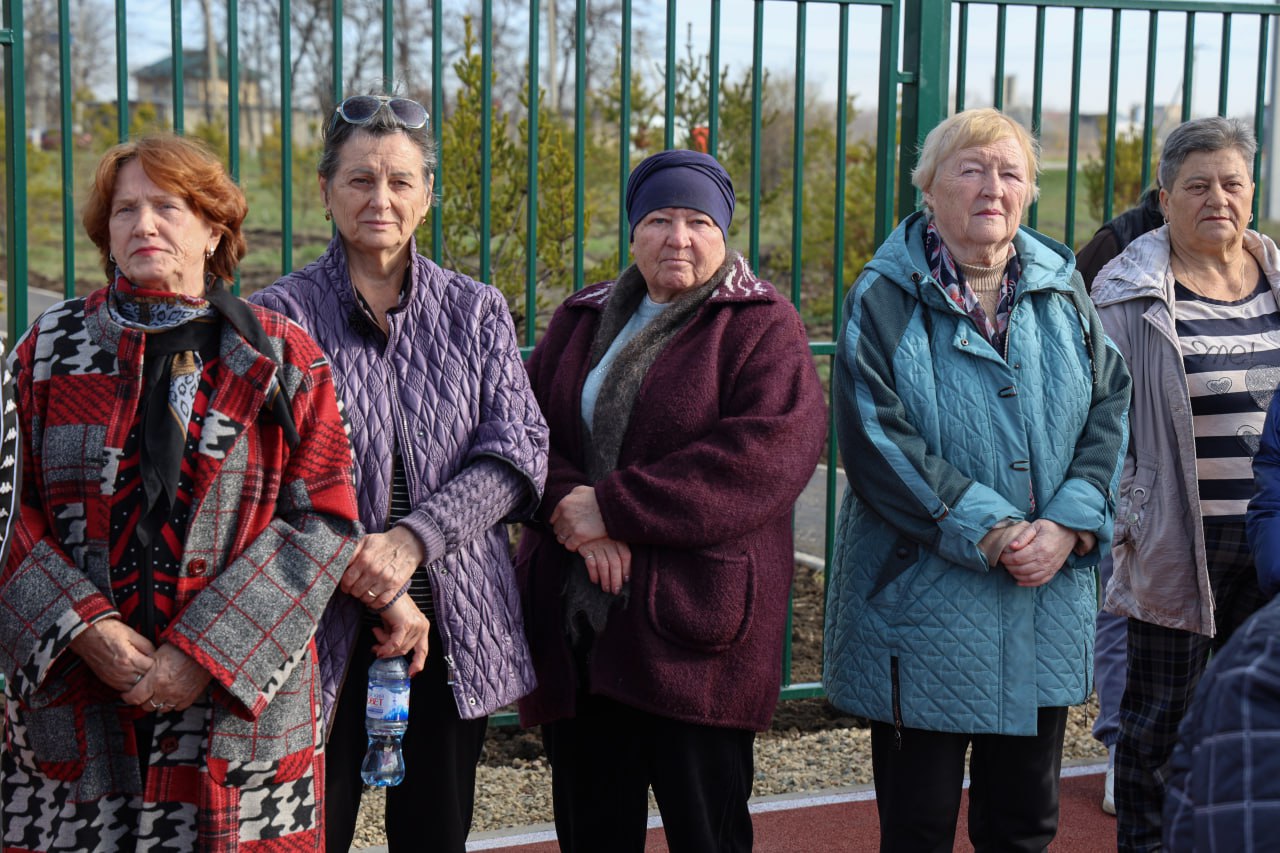 В ПОСЕЛКЕ «ВОСТОК» ОТКРЫЛИ СПОРТИВНУЮ ПЛОЩАДКУ В РАМКАХ «ИНИЦИАТИВНОГО БЮДЖЕТИРОВАНИЯ» В ПОСЕЛКЕ «ВОСТОК» ОТКРЫЛИ СПОРТИВНУЮ ПЛОЩАДКУ В РАМКАХ «ИНИЦИАТИВНОГО БЮДЖЕТИРОВАНИЯ»