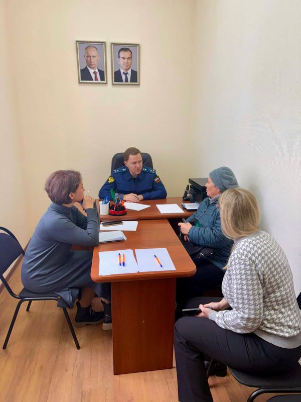 Тихорецким межрайонным прокурором проведен личный приём граждан в территориальном подразделении Фонда «Защитники Отечества»