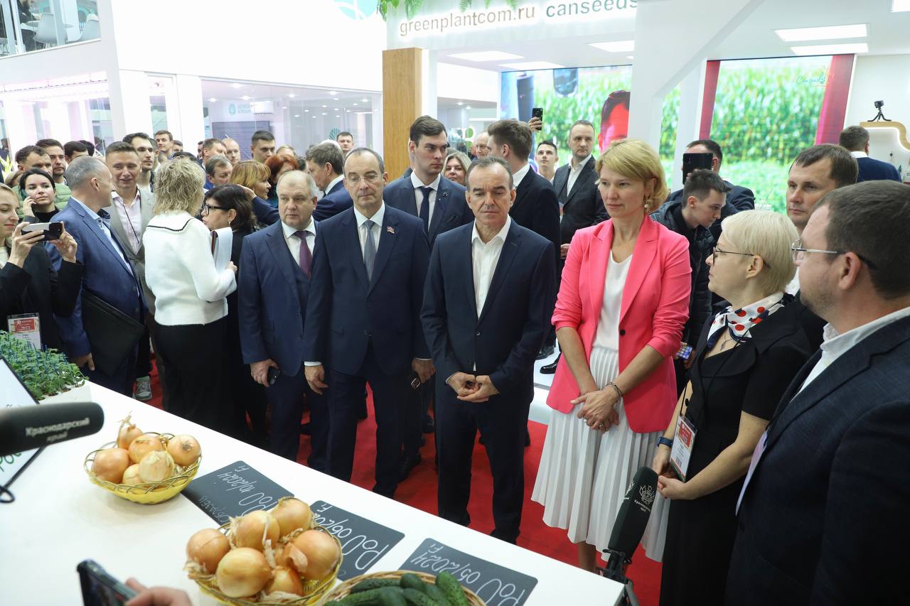 В Краснодаре на базе «Экспоград Юг» в 32-й раз заработала ежегодная международная сельхозвыставка «ЮГАГРО» В Краснодаре на базе «Экспоград Юг» в 32-й раз заработала ежегодная международная сельхозвыставка «ЮГАГРО»