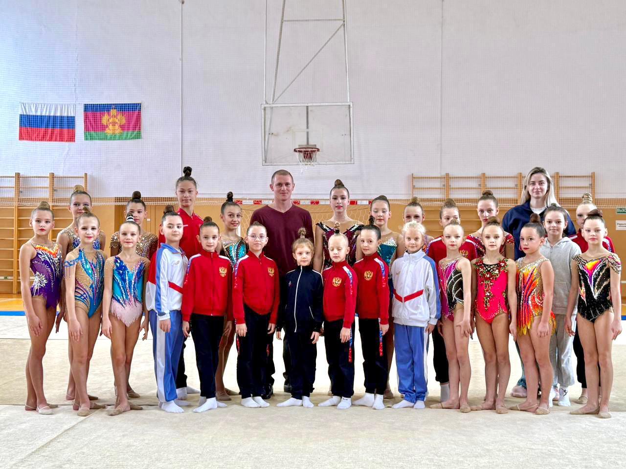 18 ноября в спортивном комплексе «Юность» состоялось торжественное открытие Кубка Ейского района по художественной гимнастике 18 ноября в спортивном комплексе «Юность» состоялось торжественное открытие Кубка Ейского района по художественной гимнастике