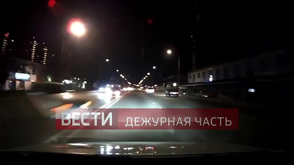 Жуткое ДТП в Краснодаре: водитель на BMW уходил от полицейской погони и протаранил Volkswagen, в котором ехала семья