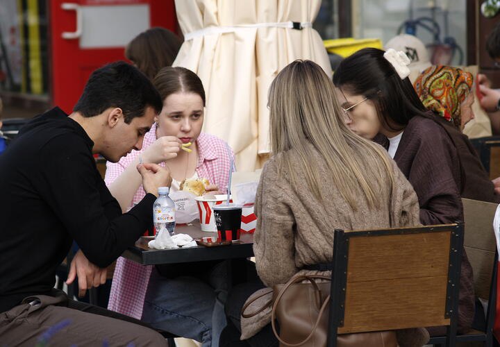 В анапских пабликах начало распространяться видео с участием подростков