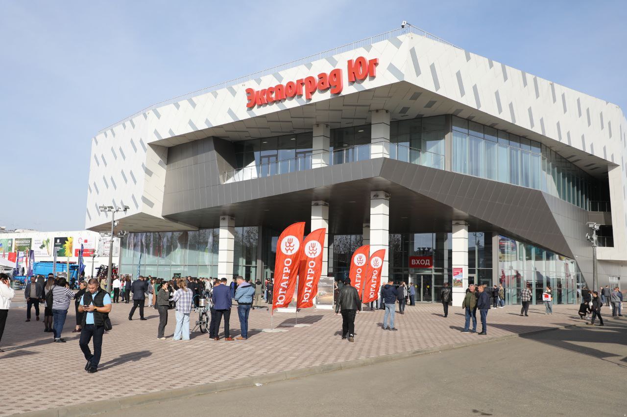 Оксана Лут и Вениамин Кондратьев открыли Международную сельскохозяйственную выставку «ЮГАГРО2025» Оксана Лут и Вениамин Кондратьев открыли Международную сельскохозяйственную выставку «ЮГАГРО2025»