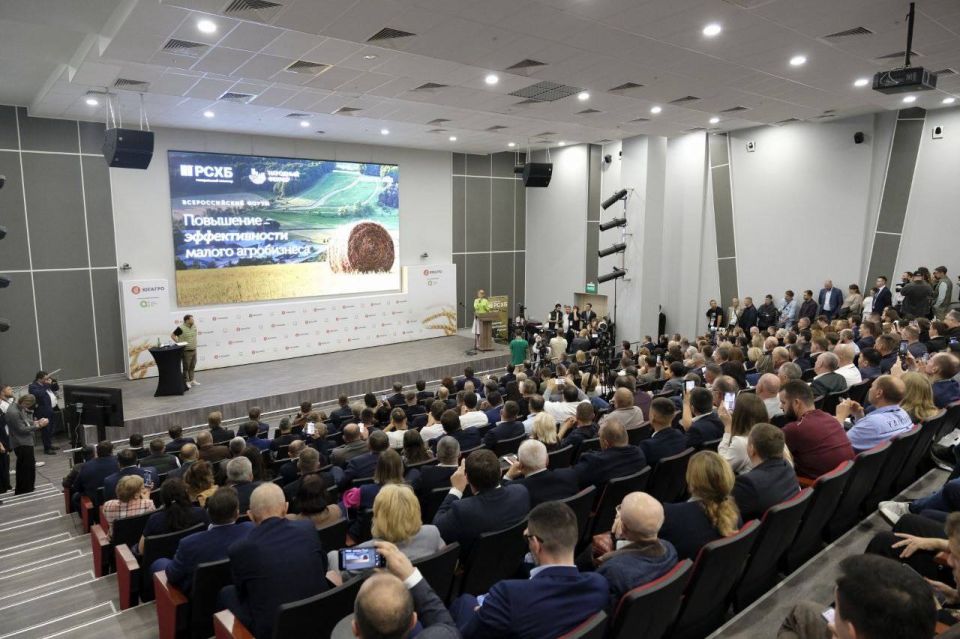 Вениамин Кондратьев: Принял участие в пленарном заседании «Диалог с фермерами Юга России»