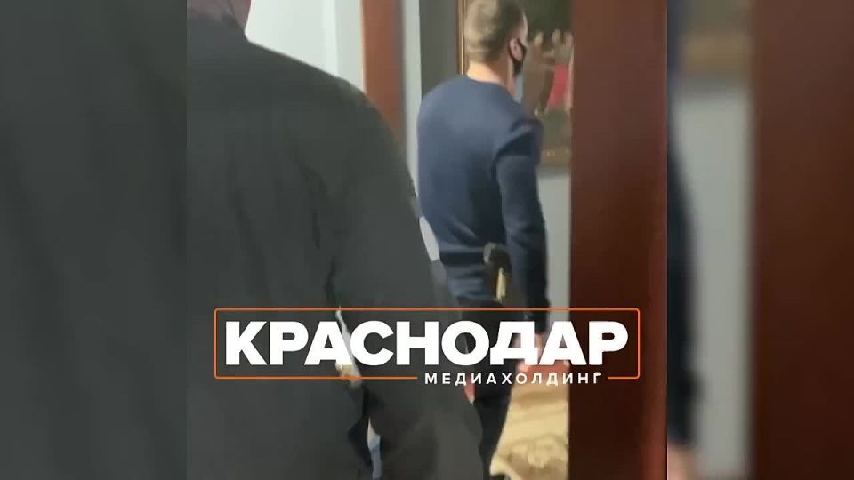 На Кубани бывшего чиновника будут судить за вымогательство