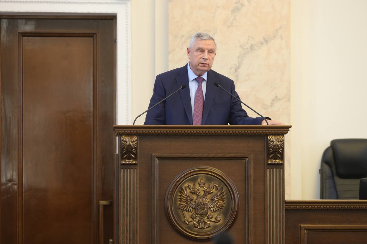 Юрий Бурлачко провел парламентские слушания по законопроекту о краевом бюджете на 2026 год и плановый период 2027 и 2028 годов Юрий Бурлачко провел парламентские слушания по законопроекту о краевом бюджете на 2026 год и плановый период 2027 и 2028 годов