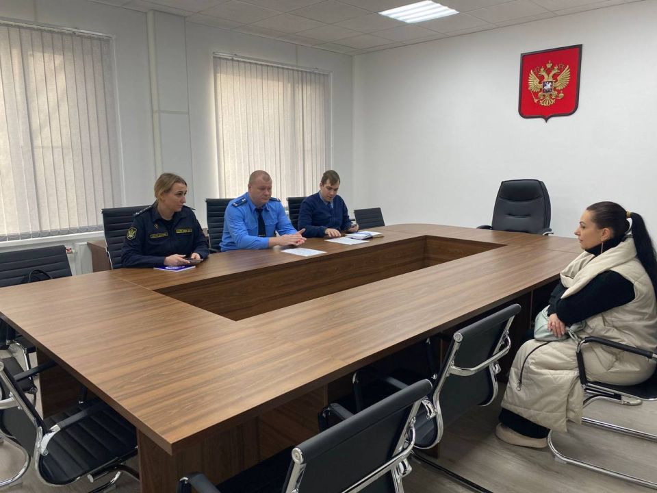 Работниками прокуратуры Брюховецкого района проведен тематический прием граждан