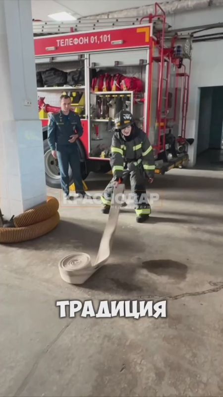 «Настя меняет профессию»: надела экипировку 13 кг в МЧС