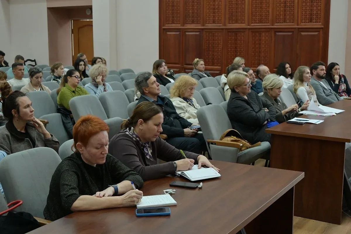 В Сочи проходят обучающие семинары для представителей туриндустрии В Сочи проходят обучающие семинары для представителей туриндустрии