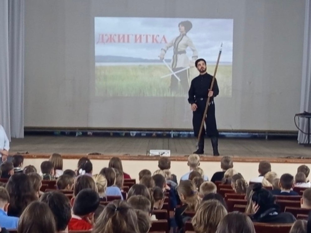 19 ноября в Доме культуры посёлка Краснофлотский Ейского городского поселения Ейского района состоялся мастер-класс «Казачья джигитка» 19 ноября в Доме культуры посёлка Краснофлотский Ейского городского поселения Ейского района состоялся мастер-класс «Казачья джигитка»