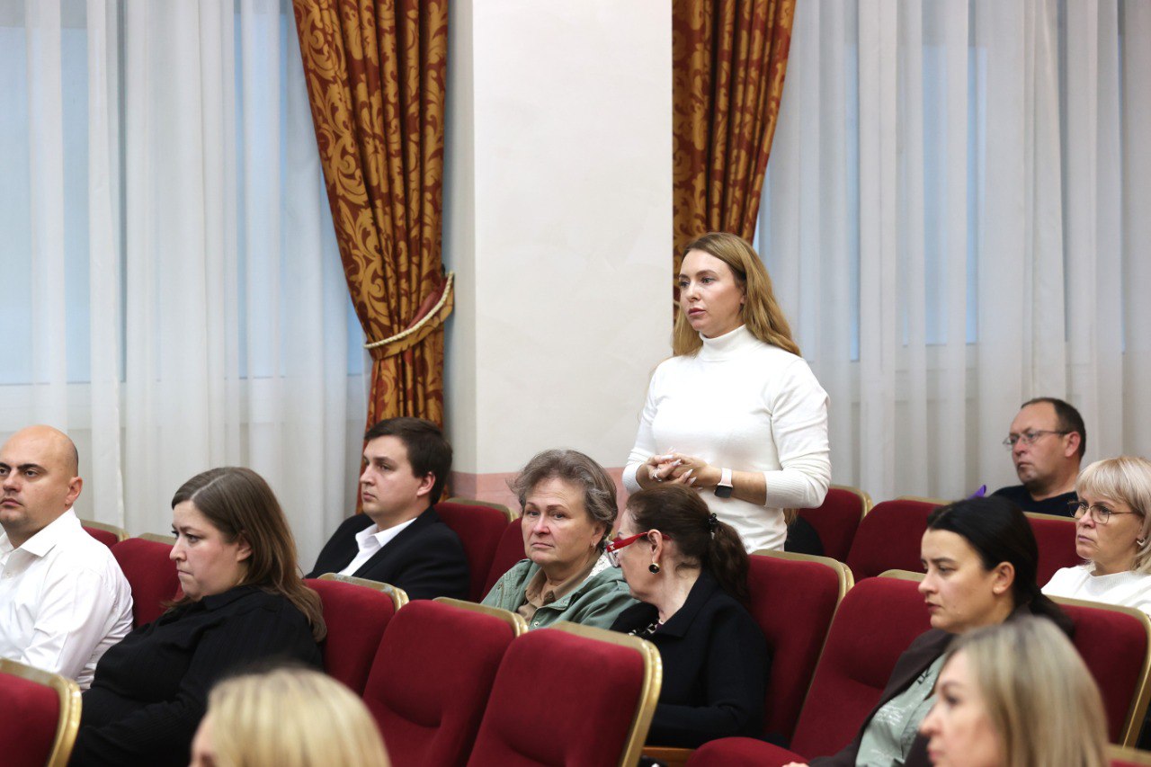 В Анапе подвели итоги работы по борьбе с амброзией В Анапе подвели итоги работы по борьбе с амброзией