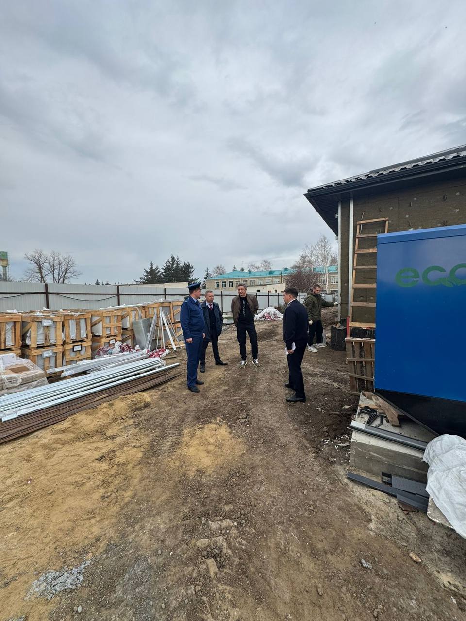 Прокурор Павловского района проконтролировал ход строительства объектов, возводимых за счет бюджетных средств Прокурор Павловского района проконтролировал ход строительства объектов, возводимых за счет бюджетных средств