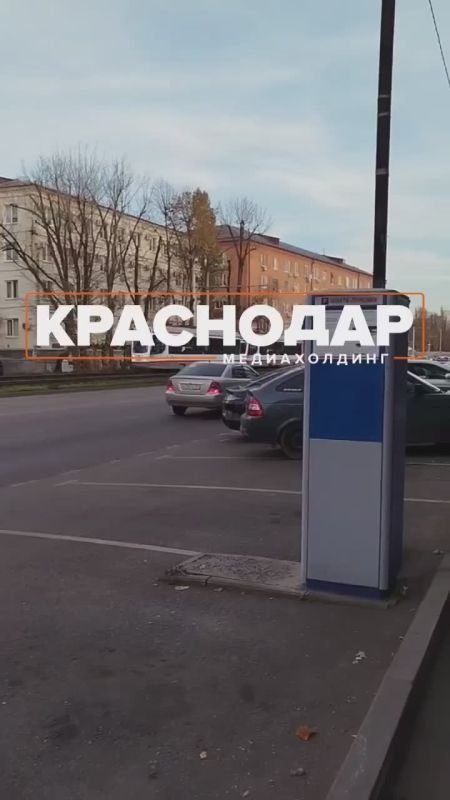 Машины без номеров – на платных парковках Краснодара