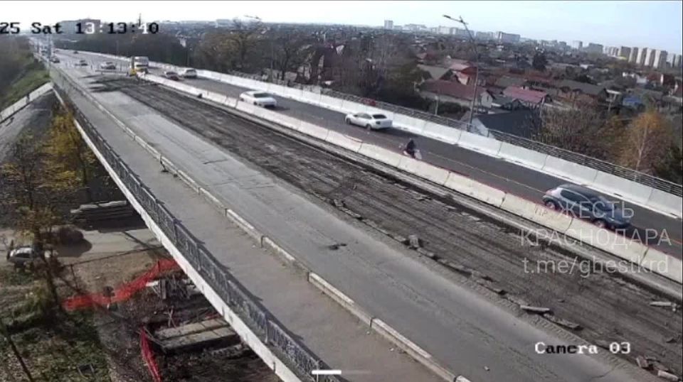 На Тургеневском мосту перенаправили потоки транспорта