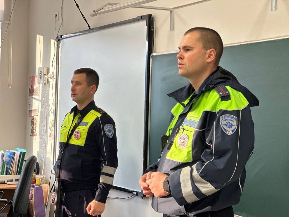 Дорога без нарушений: анапские Госавтоинспекторы провели профилактическое занятие для школьников