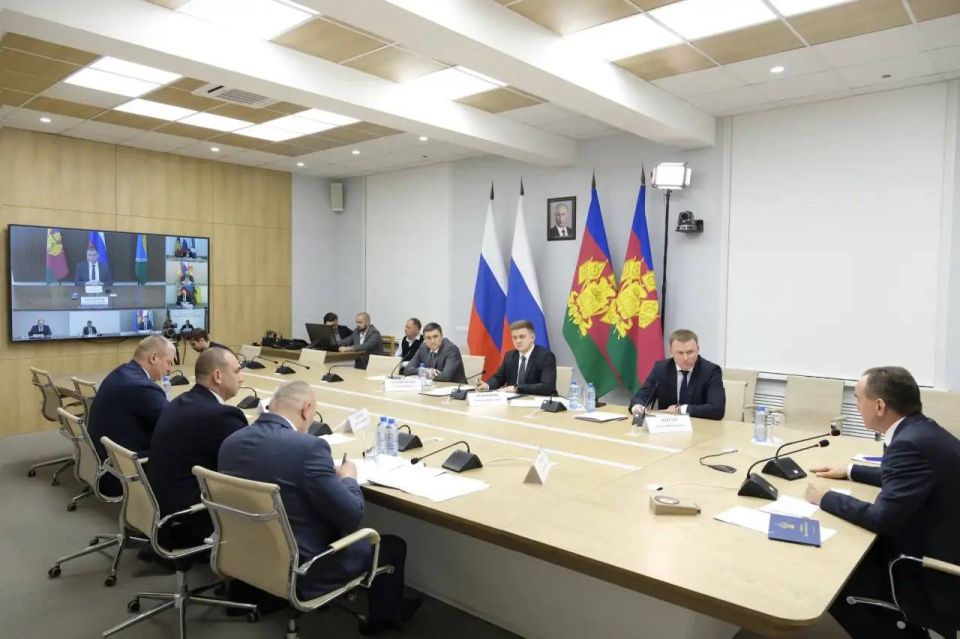 Вениамин Кондратьев: Обсудили с коллегами стабильную подачу воды в зимний период