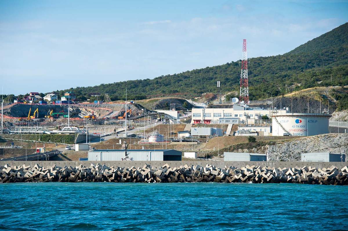 Юрий Котенок: Пресс-служба Каспийского трубопроводного консорциума сообщает, что в результате ночного налета украинских БПЛА на Новороссийск поврежден административный корпус морского терминала