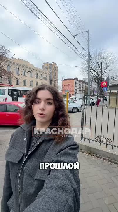 Показываем повреждения от падения обломков дрона в Краснодаре