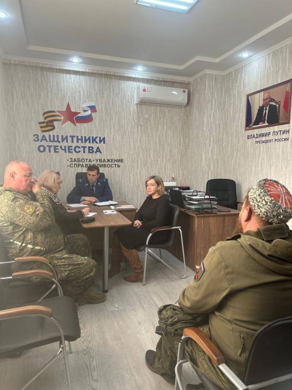 Прокуратурой Новопокровского района проведён личный приём участников СВО и членов их семей