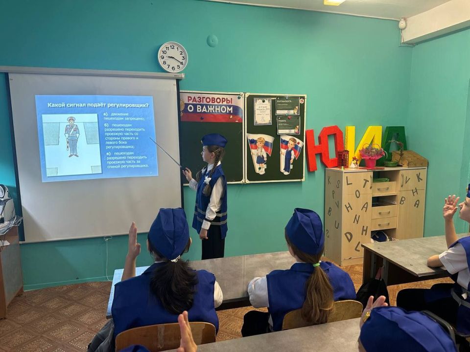 Викторина «Знатоки Правил дорожного движения» проведена юными инспекторами движения школы №12 г.Новороссийска