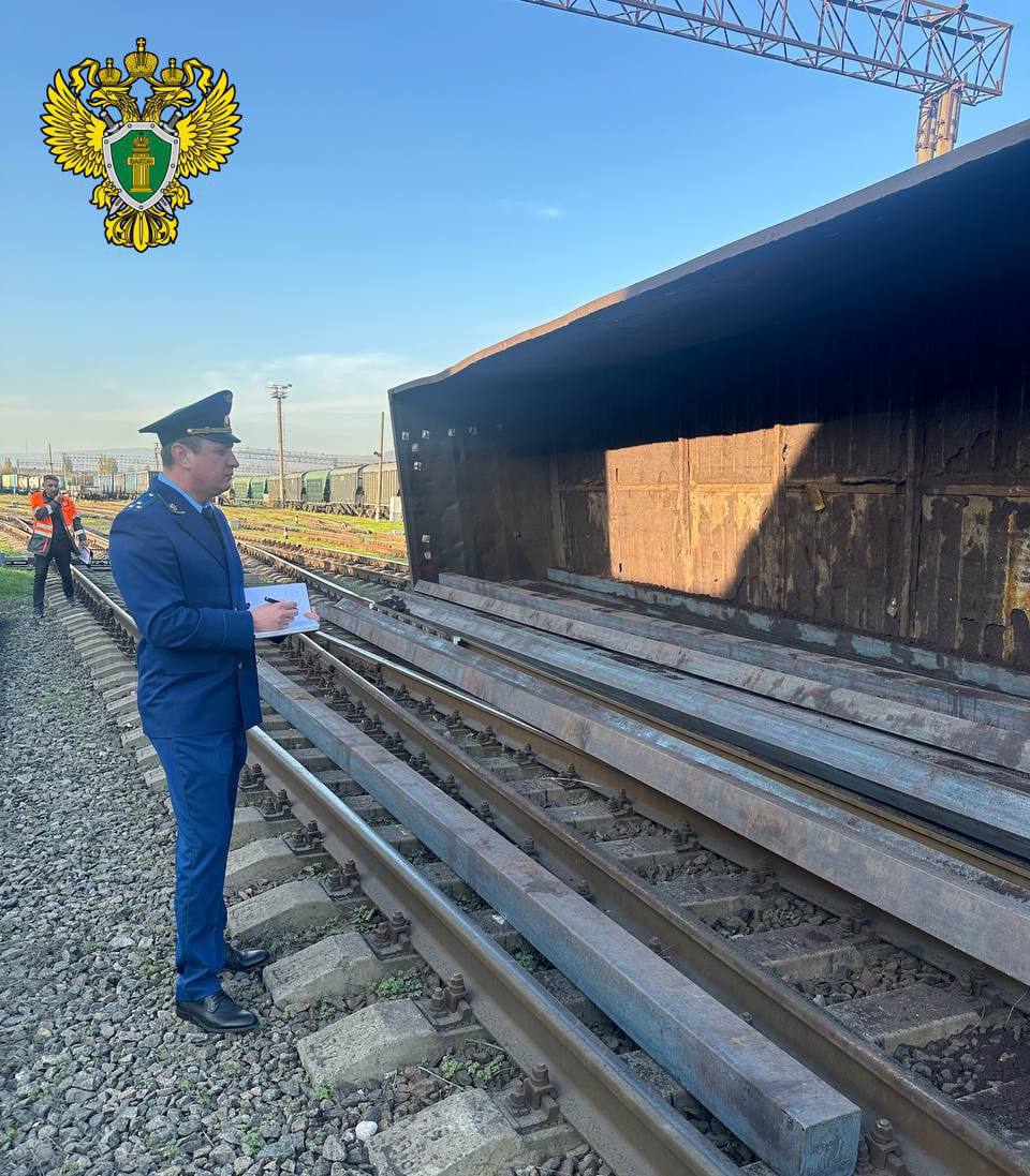 Два вагона сошли с рельсов в Новороссийске