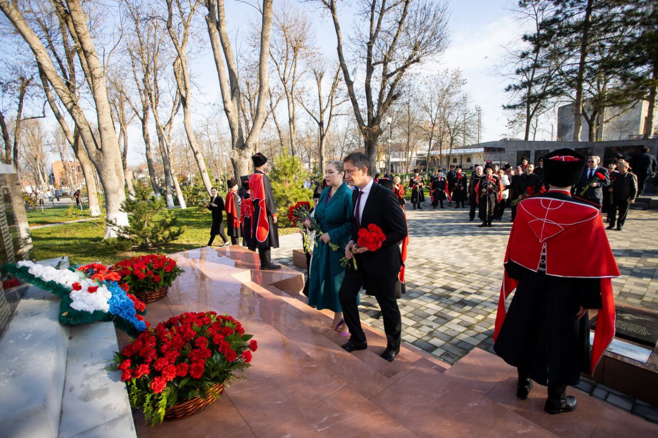 На Гостагаевских поминовениях почтили память жертв фашизма На Гостагаевских поминовениях почтили память жертв фашизма