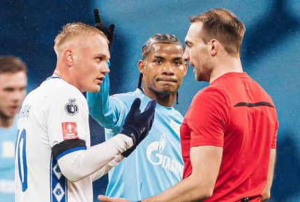 «Динамо» проиграло «Зениту», но вышло в полуфинал Кубка России