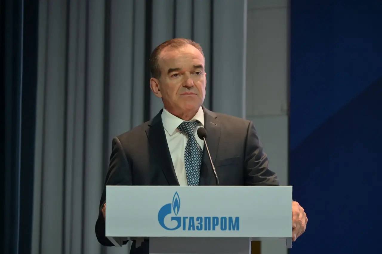 Губернатор Вениамин Кондратьев принял участие в V Всероссийском газомоторном форуме в Сочи Губернатор Вениамин Кондратьев принял участие в V Всероссийском газомоторном форуме в Сочи