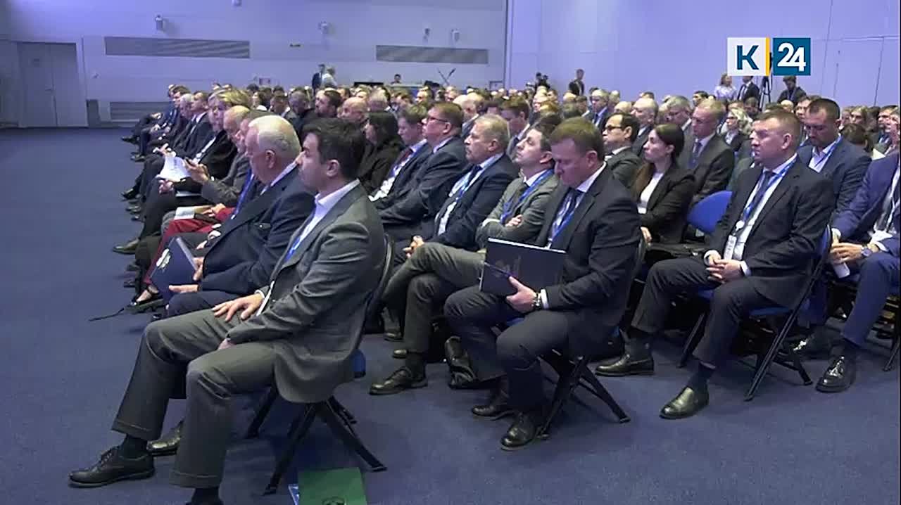 Губернатор Вениамин Кондратьев принял участие в V Всероссийском газомоторном форуме в Сочи