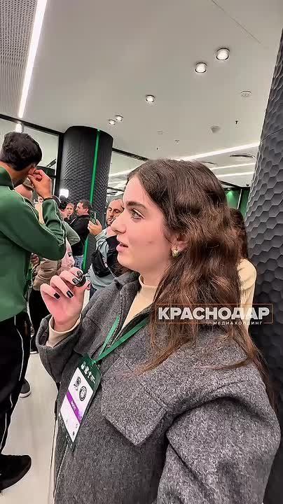 Пообщались без переводчика: Кордоба рассказал об эмоциях от повторения рекорда Смолова по голам