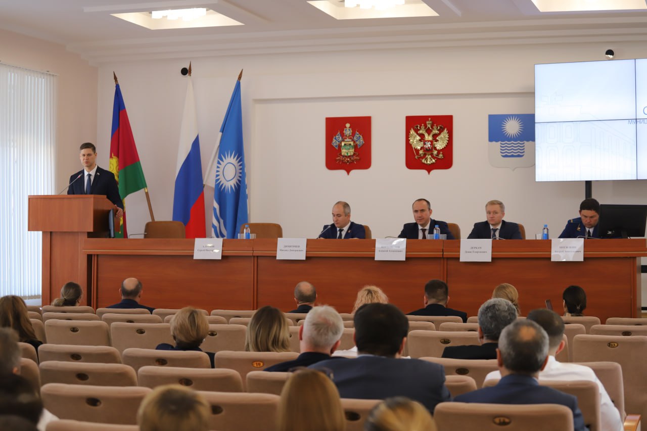 Алексей Богодистов: Провели очередную сессию Думы Геленджика Алексей Богодистов: Провели очередную сессию Думы Геленджика