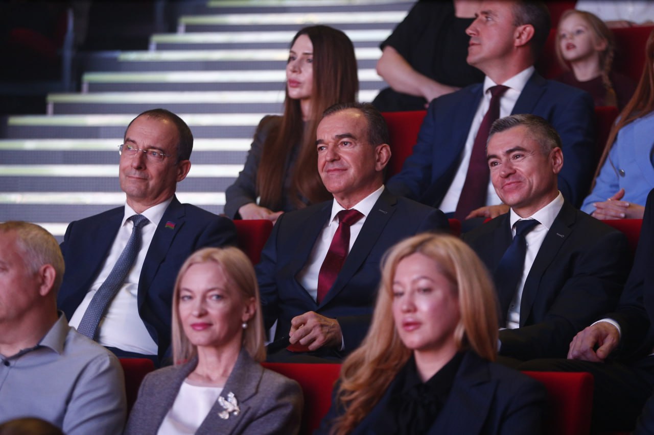 Вениамин Кондратьев: С начала 2025 года Краснодарский край принял 16,6 миллиона гостей Вениамин Кондратьев: С начала 2025 года Краснодарский край принял 16,6 миллиона гостей