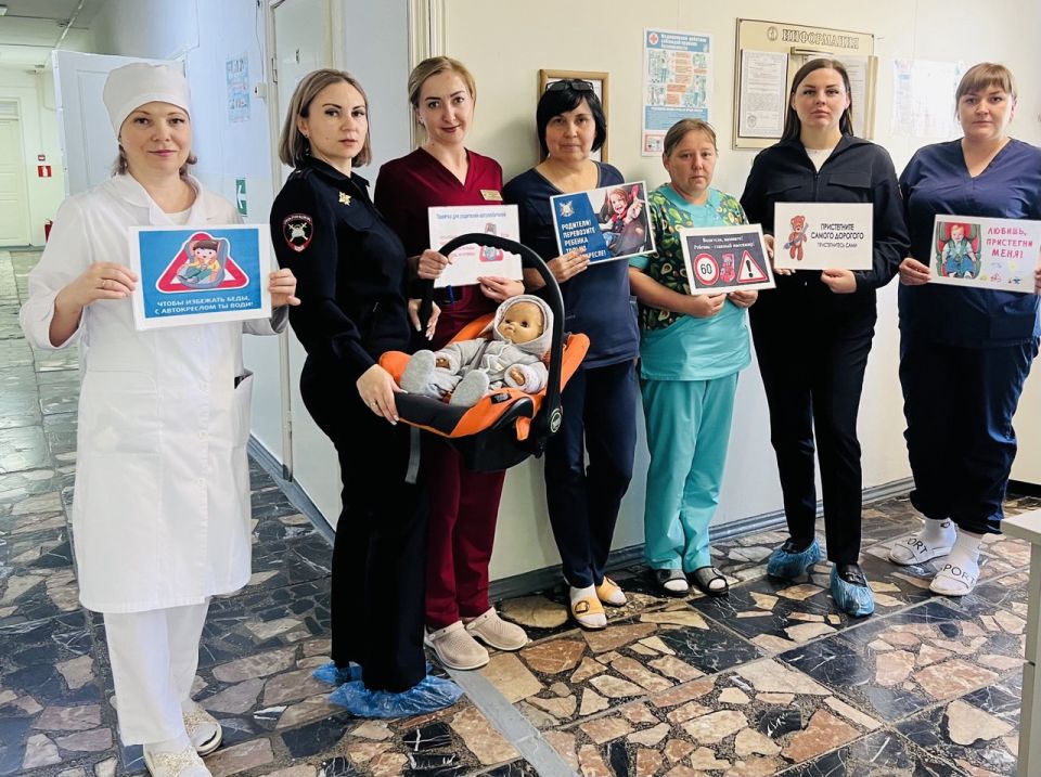 Сотрудники Госавтоинспекции совместно с юрисконсультом правового направления Отдела МВД России по Новопокровскому району и медицинскими работниками ГБУЗ «Новопокровская ЦРБ» провели тренинг для будущих и молодых мамочек по...