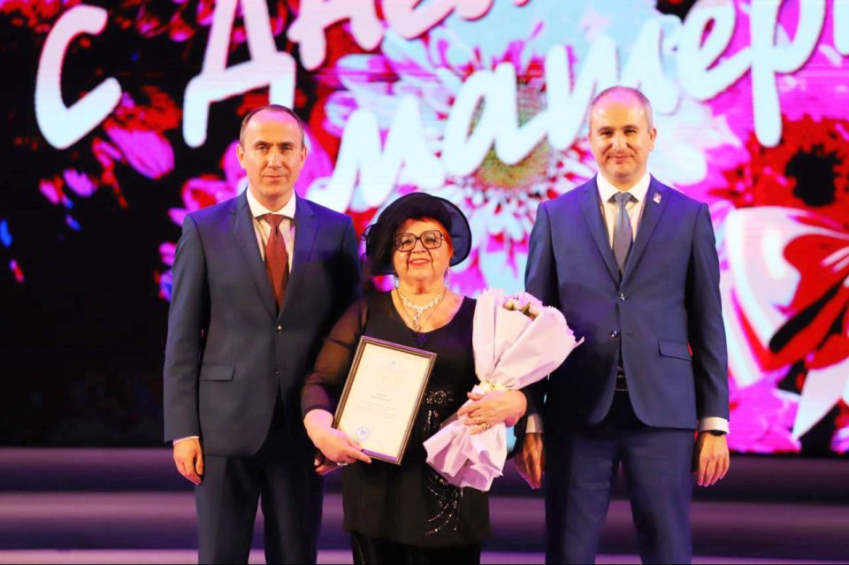 Алексей Богодистов: Во Дворце культуры курорта чествовали матерей Геленджика, женщин, чьи жизни стали примером силы, любви и бесконечной заботы