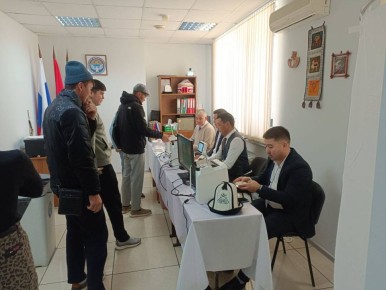 Сегодня, 30 ноября 2025 года, проходят досрочные выборы Жогорку Кенеша (Парламента) Кыргызской Республики