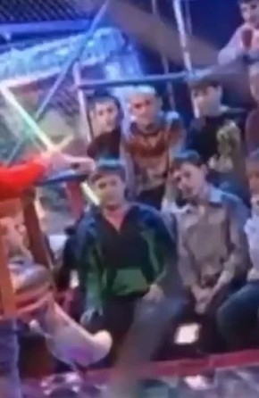 Это уже привычка: в сети вирусится старое видео с Ларисой Долиной, где певица заявляет о своем исключительном праве не останавливаться по требованию ГАИ