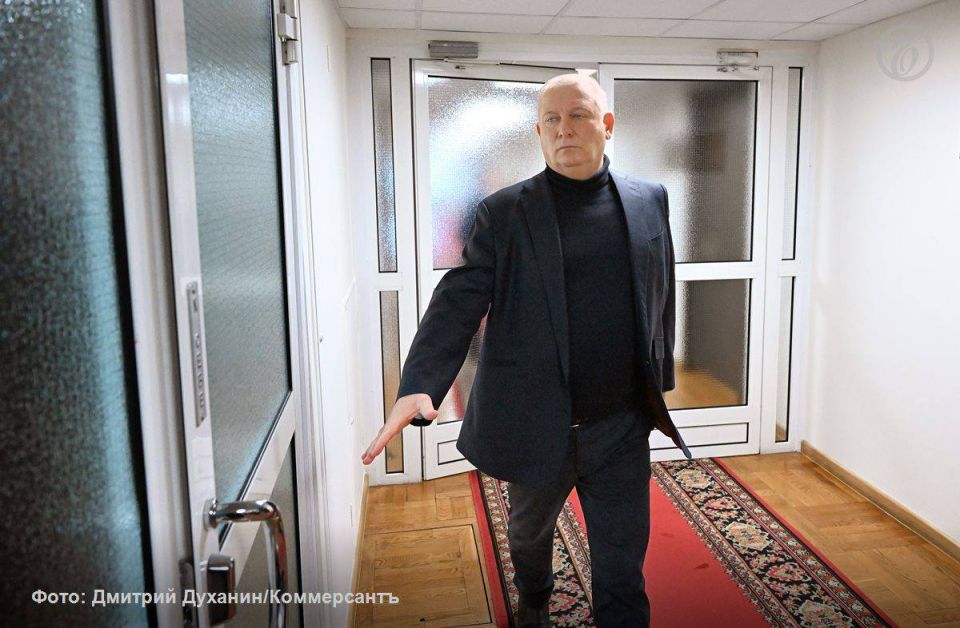 � ������� ������ ������ ������������� � ��������� ����������� ���������� �������� �������� ������������ (������� �������), �������� ����������� � ��������� ������ �� ����� ����� 25 ��� ���