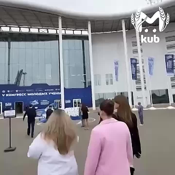 V �������� ������� ������ � ������� ����� ������ �� ���������� ������ �� ���� ��� � 16� �� 100 �����