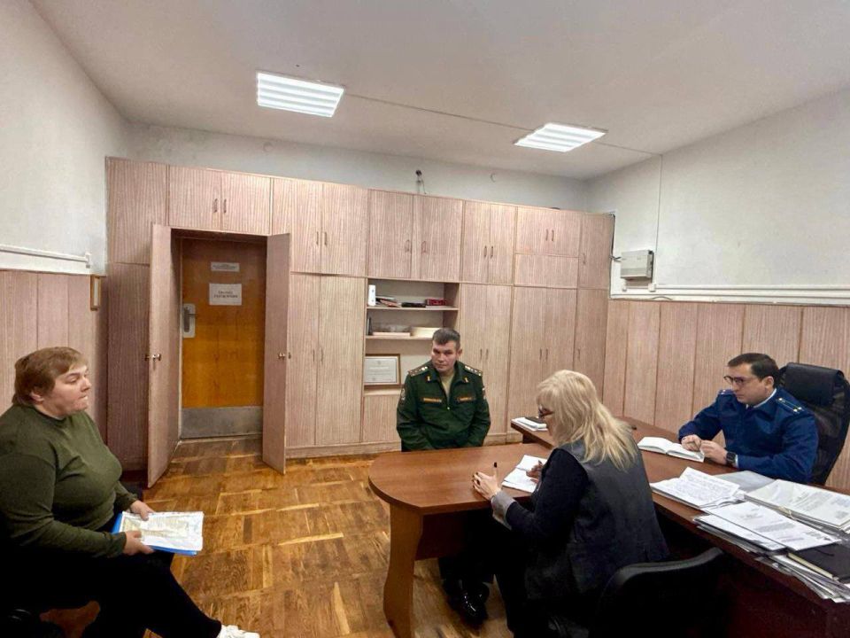 Прокурором Апшеронского района в военном комиссариате проведен личный прием участников СВО