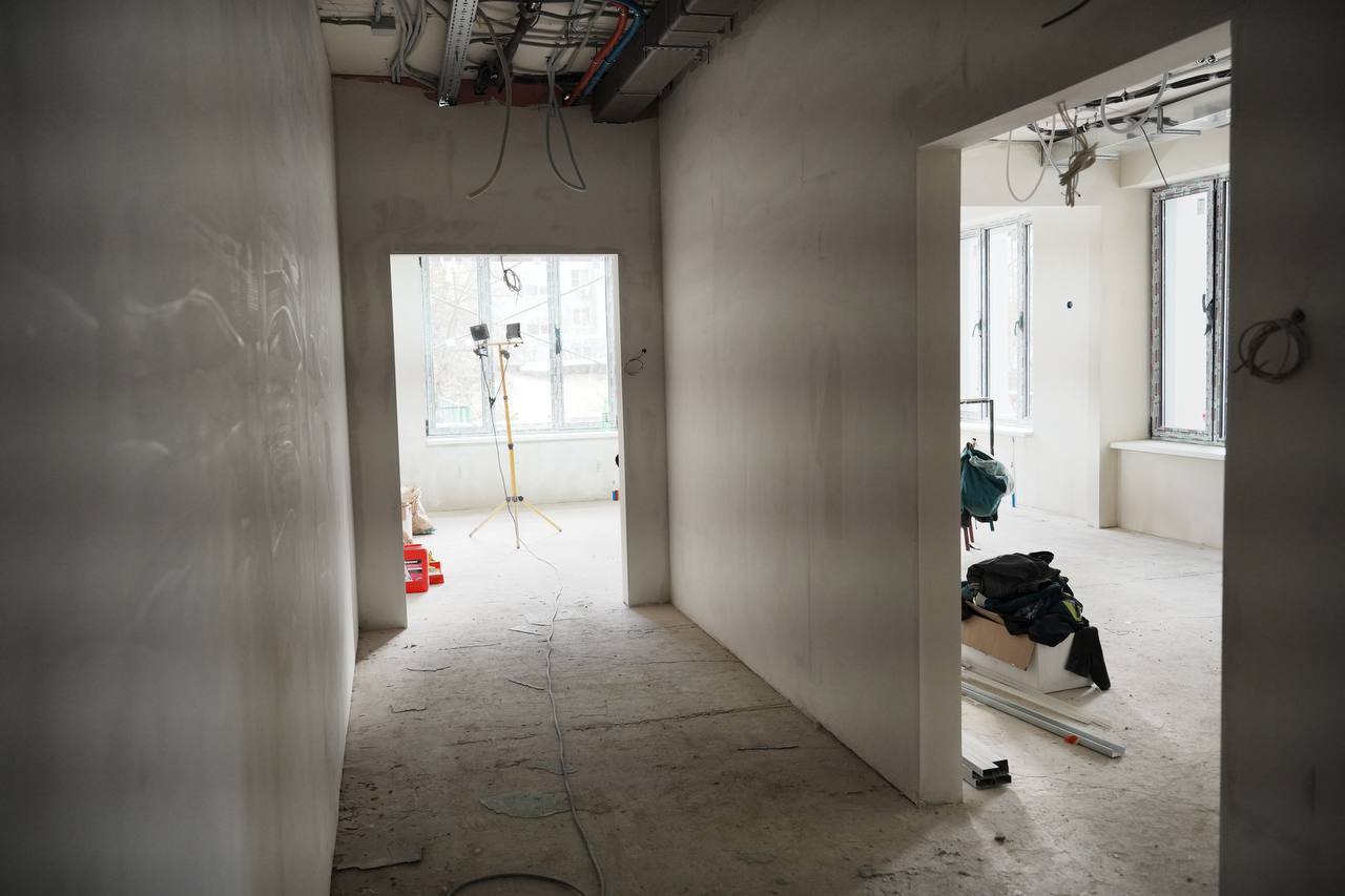 Андрей Кравченко: Капитальный ремонт Молодежного центра продолжается Андрей Кравченко: Капитальный ремонт Молодежного центра продолжается