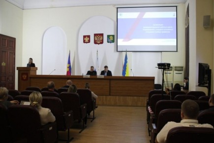 Работу по формированию у учащихся осознанного отношения к выбору профессии обсудили в администрации Ейского района