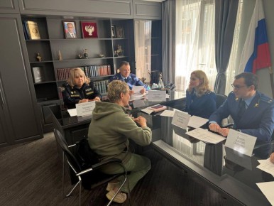 Прокурором края с участием руководителя ГУ ФССП России по Краснодарскому краю проведен личный прием граждан