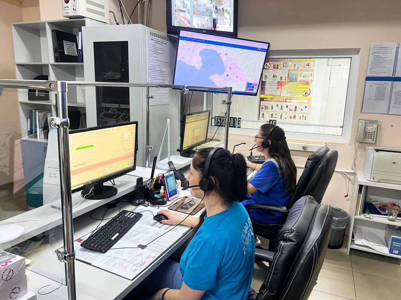 Смогли «запустить» сердце по телефону: диспетчеры скорой помощи в Геленджике за год помогли спасти 5 человек