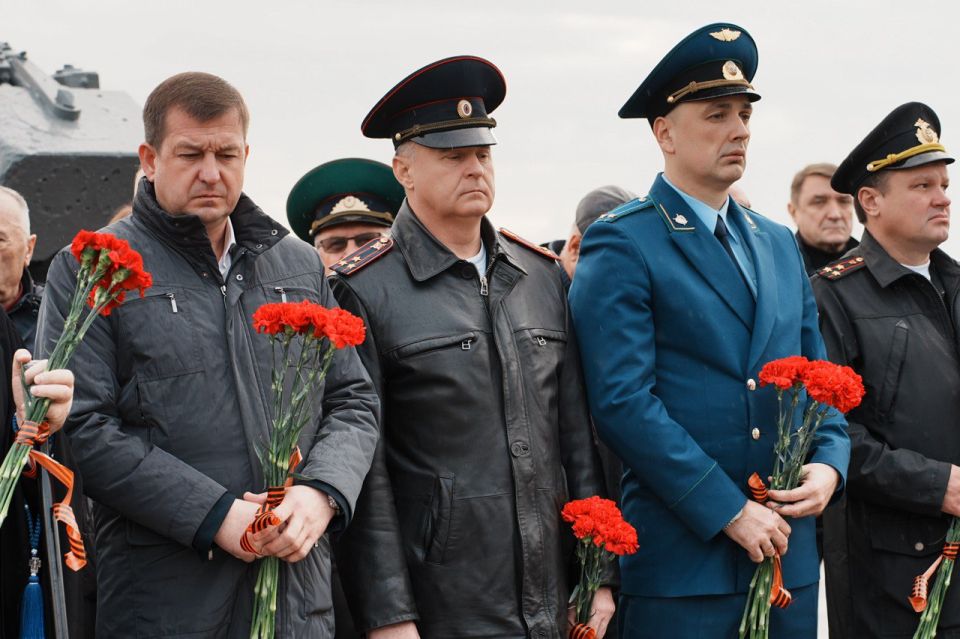 Начальник Новороссийского ЛО МВД России на транспорте принял участие в памятном мероприятии, посвященном Дню Неизвестного Солдата