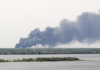 В Тамбовской области произошло возгорание нефтебазы, Трамп сделал заявление: что произошло, пока вы спали