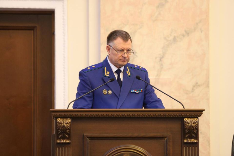 Депутаты Законодательного Собрания края единогласно поддержали законодательную инициативу прокурора края