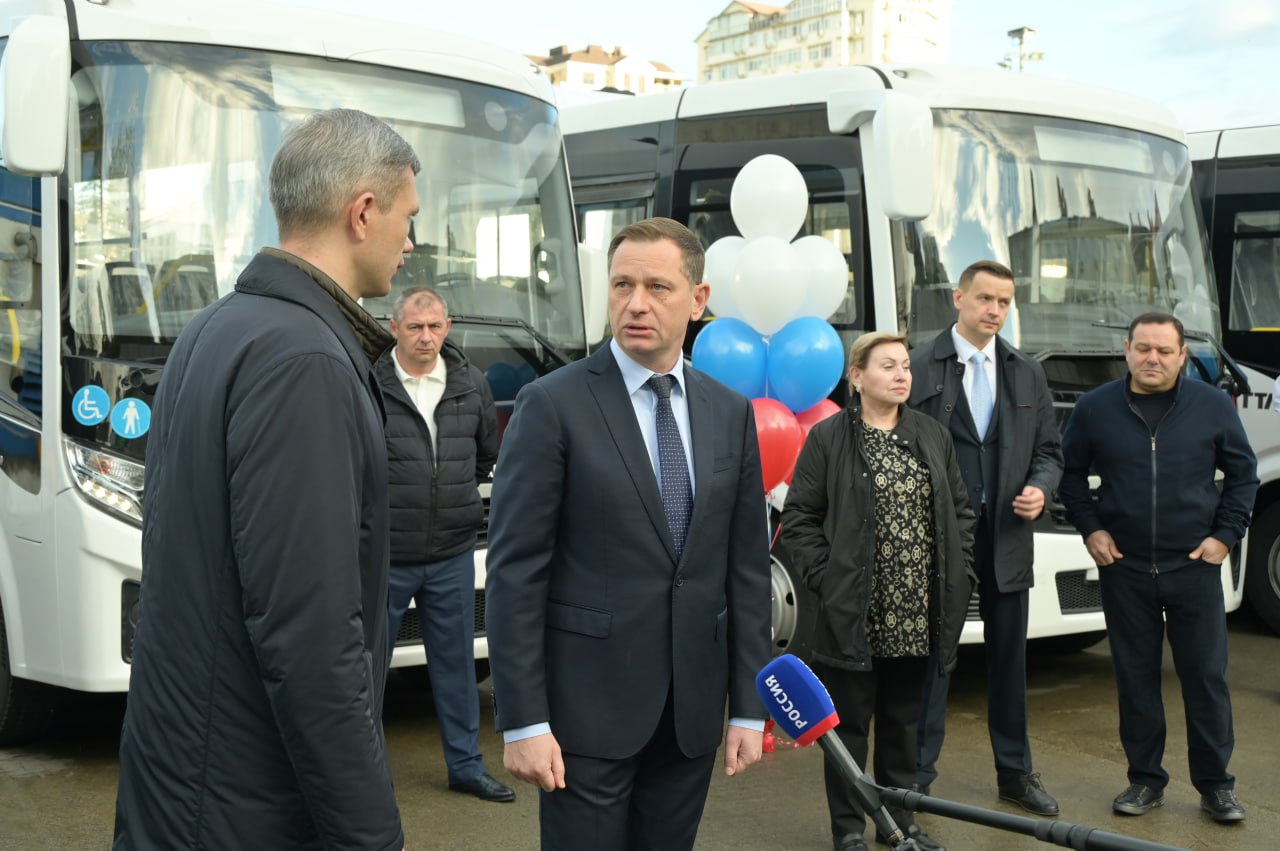 В Сочи закупили 75 новых автобусов В Сочи закупили 75 новых автобусов