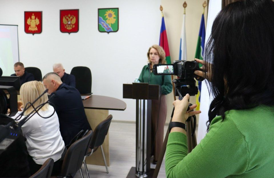 Сегодня на сессии районного совета депутаты приняли бюджет нашего муниципалитета на ближайшие три года