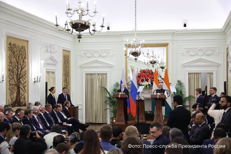 Свыше 200 тысяч авиапассажиров перевезено между Россией и Индией за 10 месяцев 2025 года