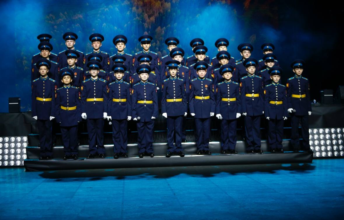 Вениамин Кондратьев наградил добровольцев Краснодарского края Вениамин Кондратьев наградил добровольцев Краснодарского края